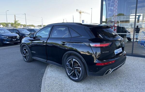 ds-ds-7-crossback-e-tense-225ch-louvre - 120824686