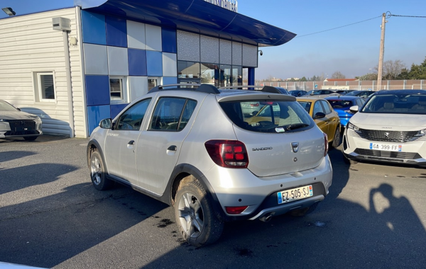 dacia-sandero-1-5-dci-90ch-stepway - 828374713